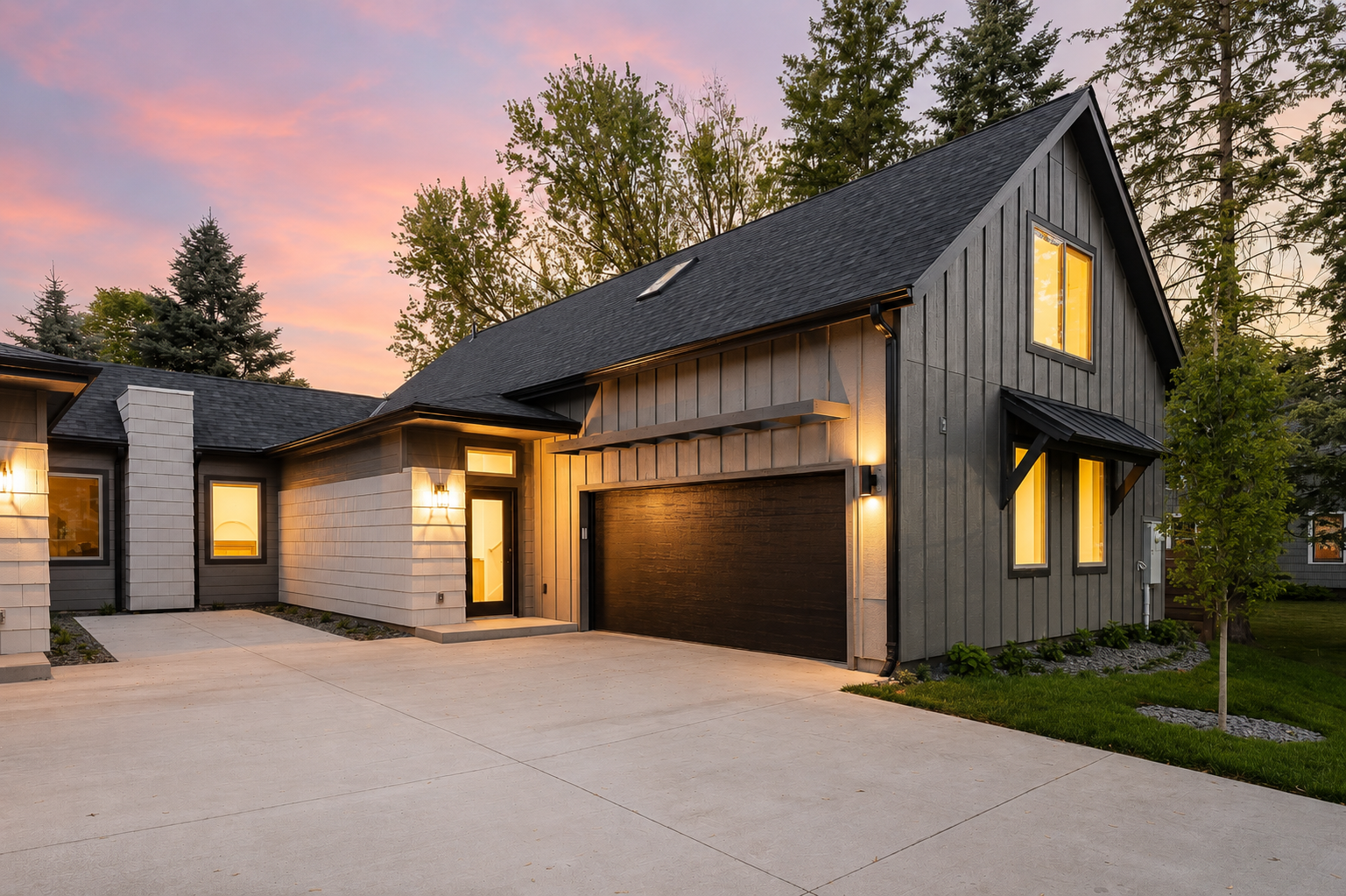 Upper 33rd Cottages exterior